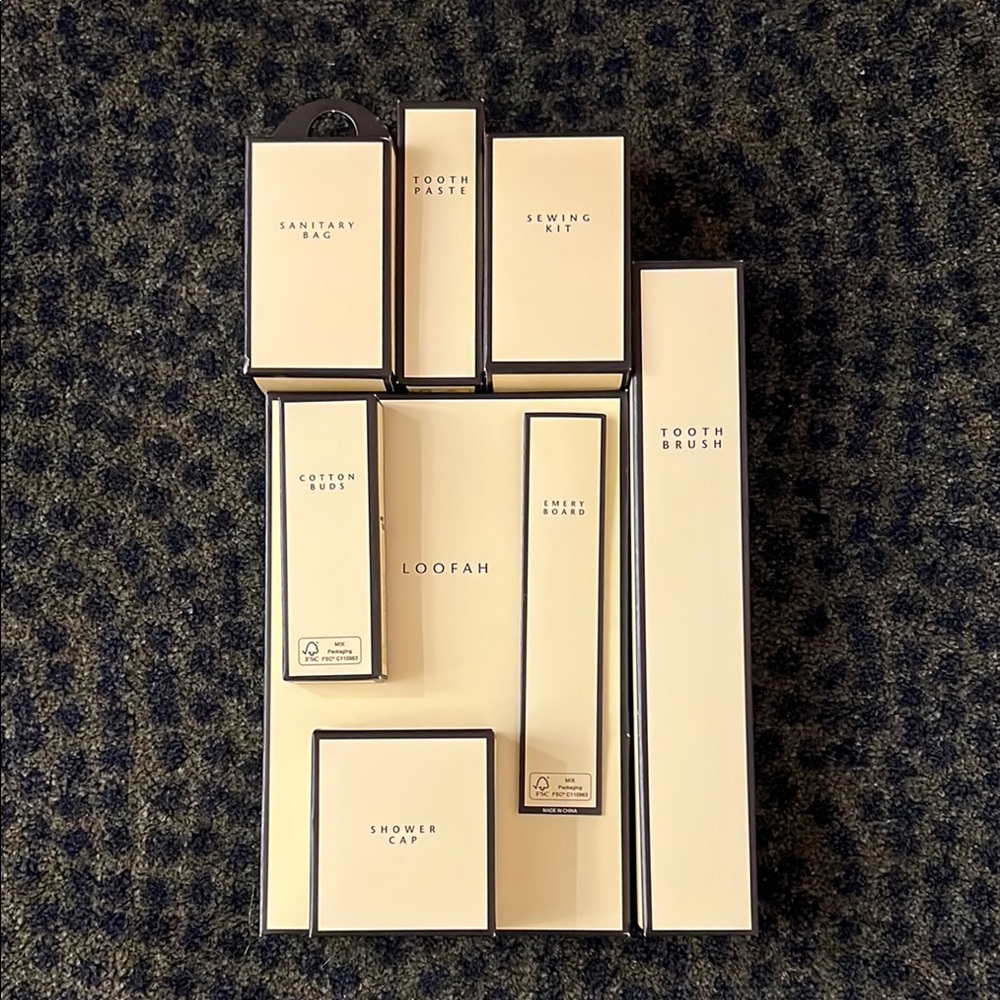 Luxury Hotel Toiletry Set - Cream and Black